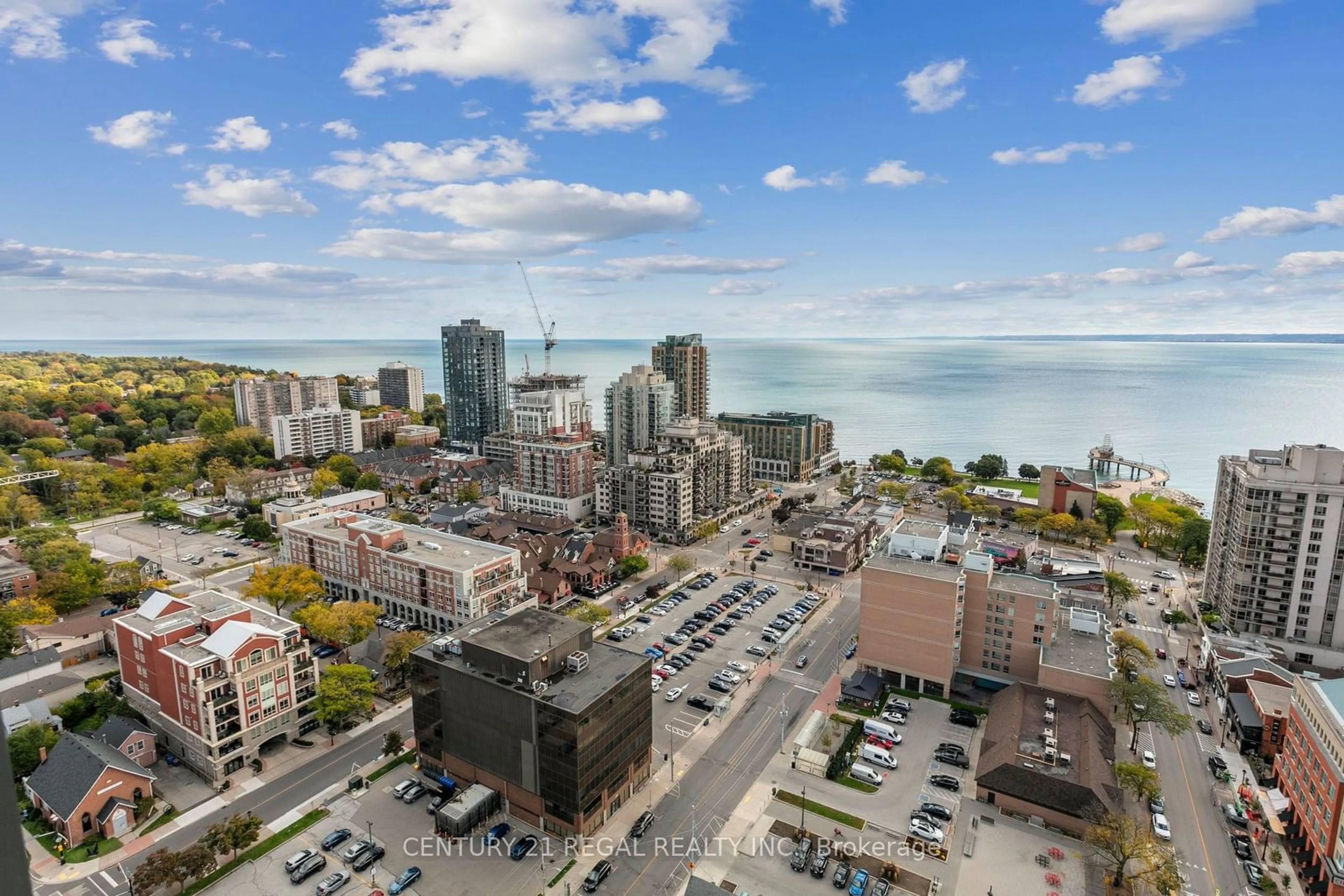 A pic from exterior of the house or condo, the view of city buildings for 2007 James St #1106, Burlington Ontario L7R 0G7