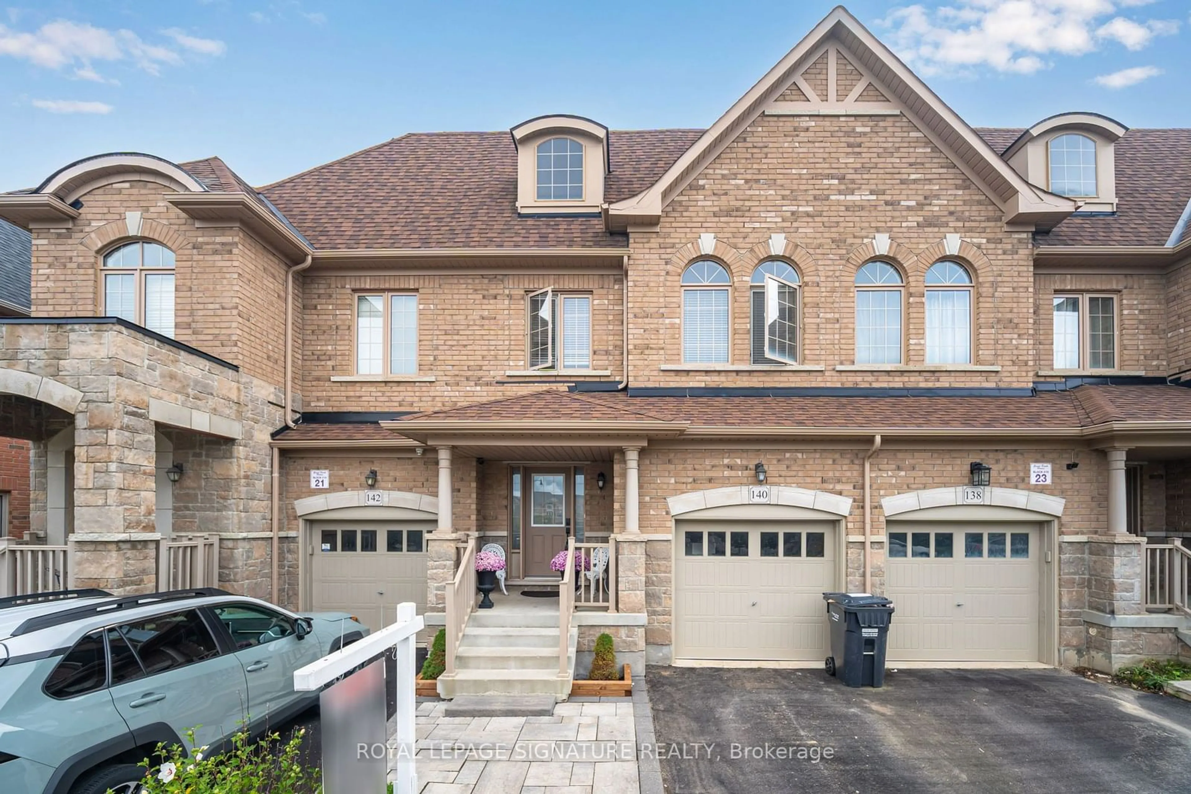 Home with brick exterior material for 140 Agava St, Brampton Ontario L7A 4R9