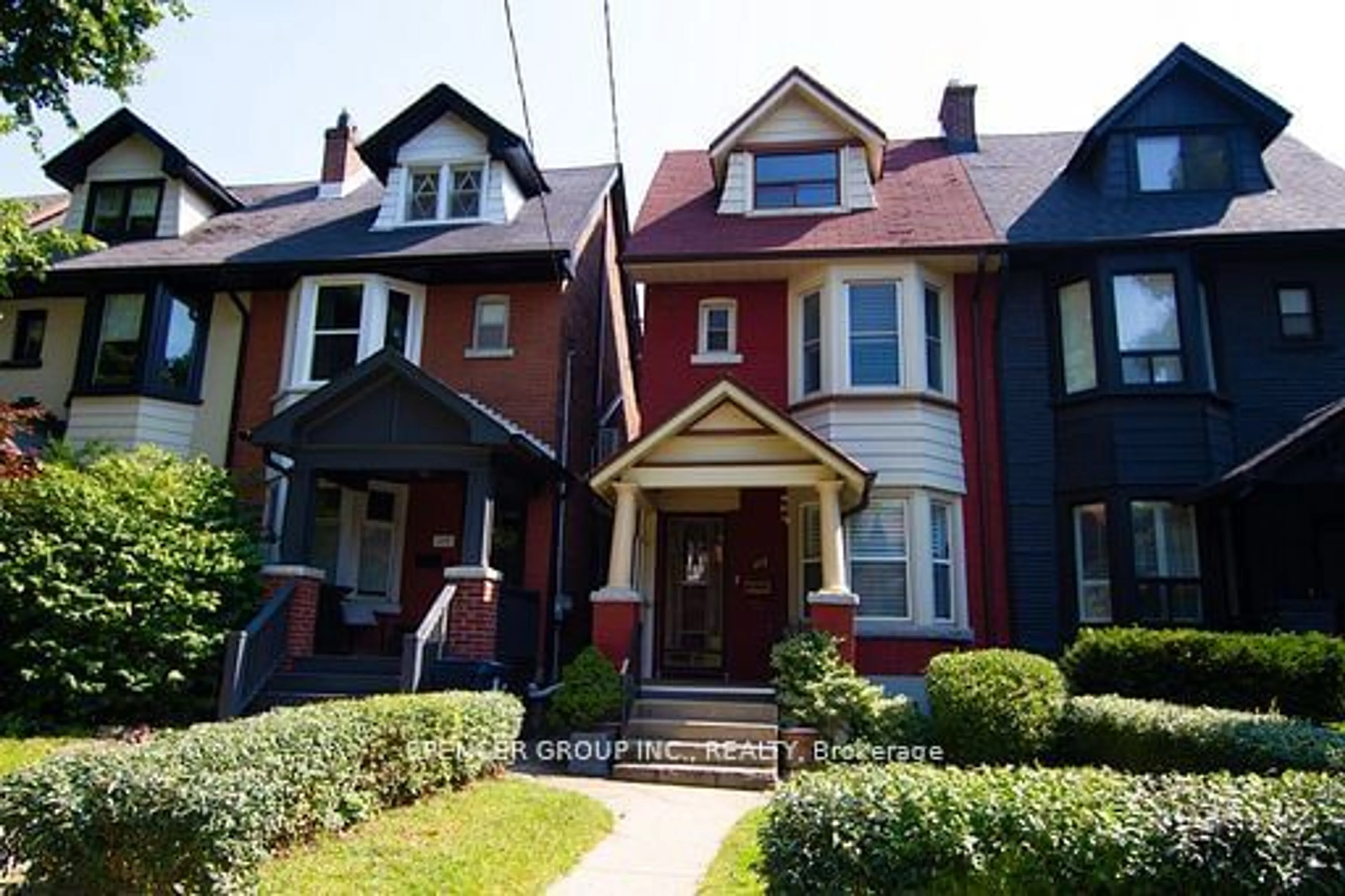 Frontside or backside of a home, the street view for 115 Gilmour Ave, Toronto Ontario M6P 3B2