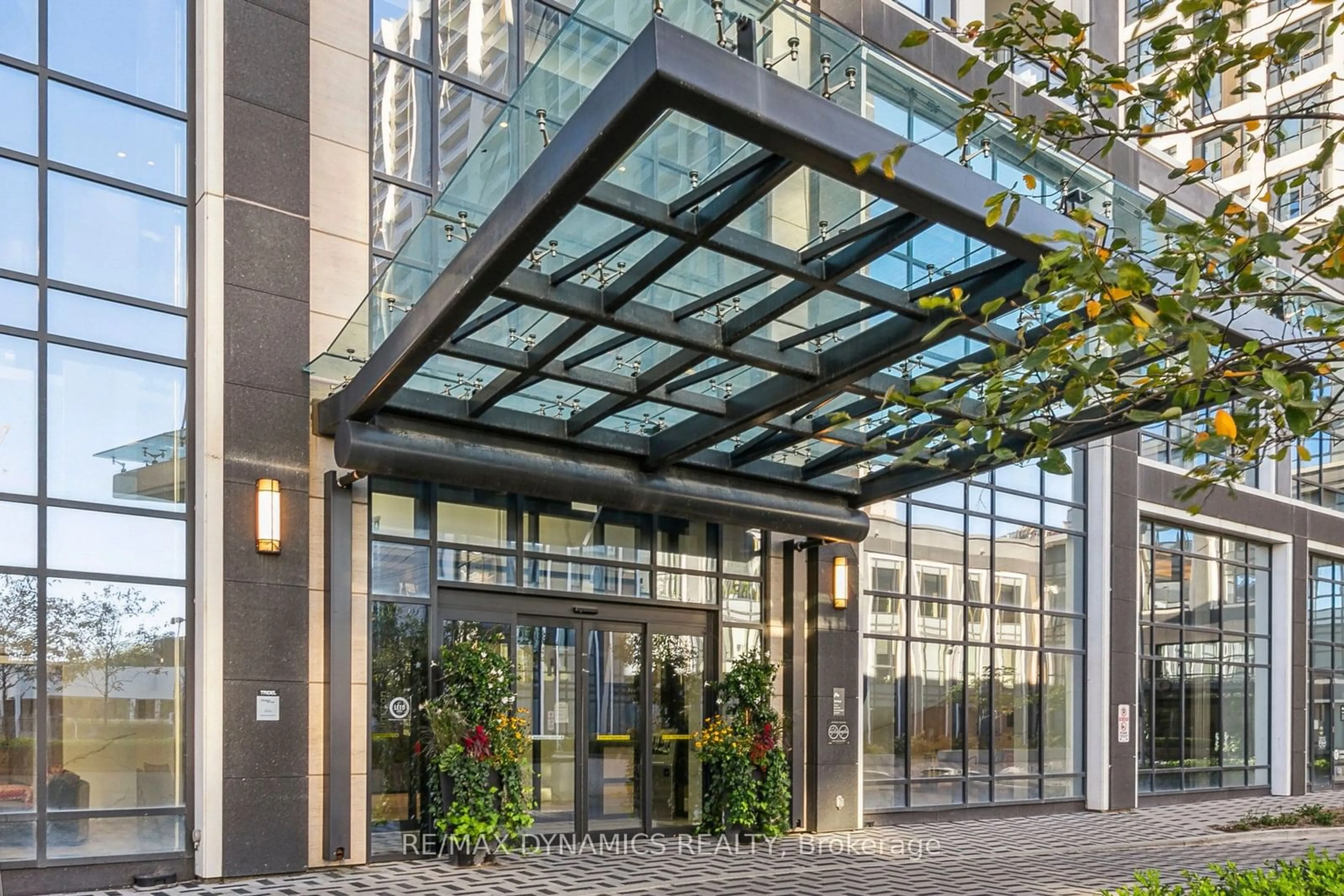 Indoor foyer, ceramic floors for 7 Mabelle Ave #2801, Toronto Ontario M9A 0C9