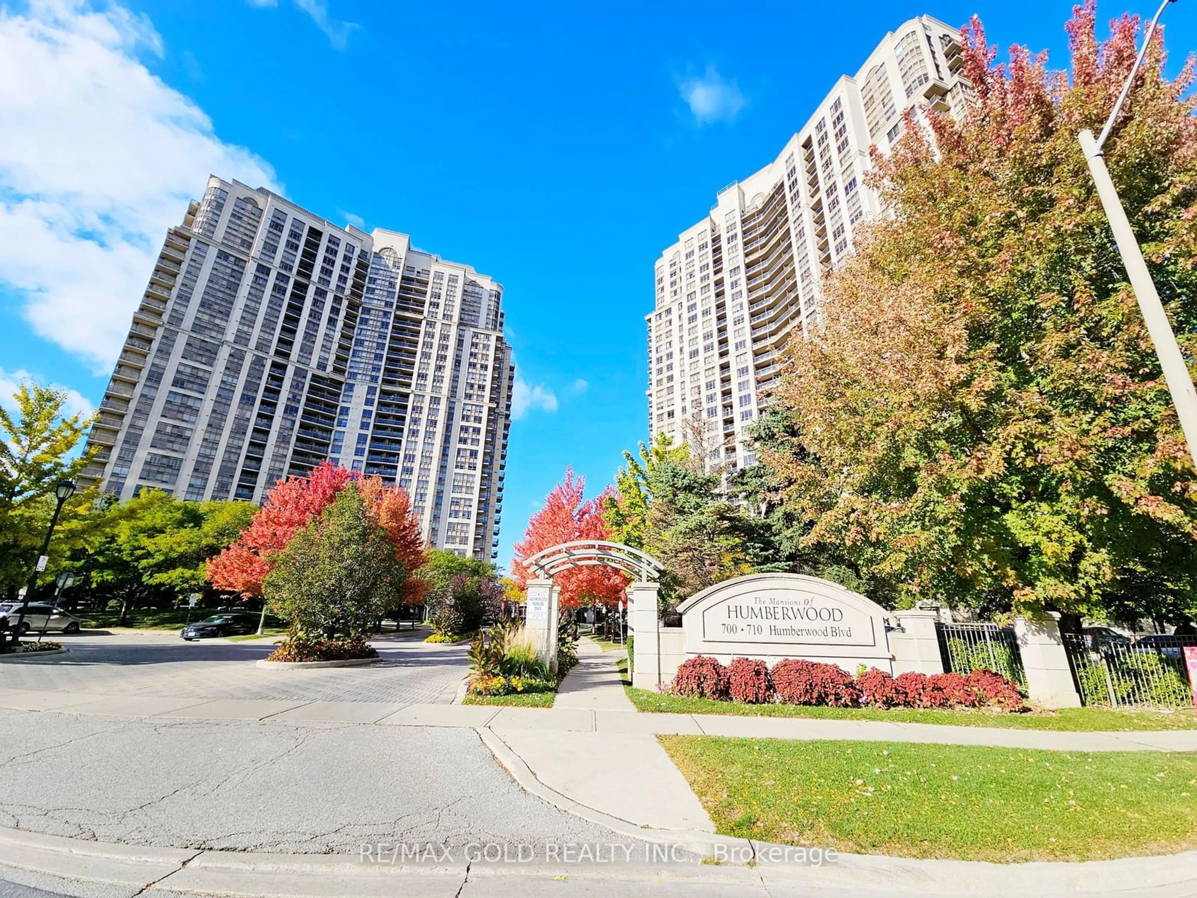 A pic from exterior of the house or condo, the street view for 710 Humberwood Blvd #813, Toronto Ontario M9W 7J5