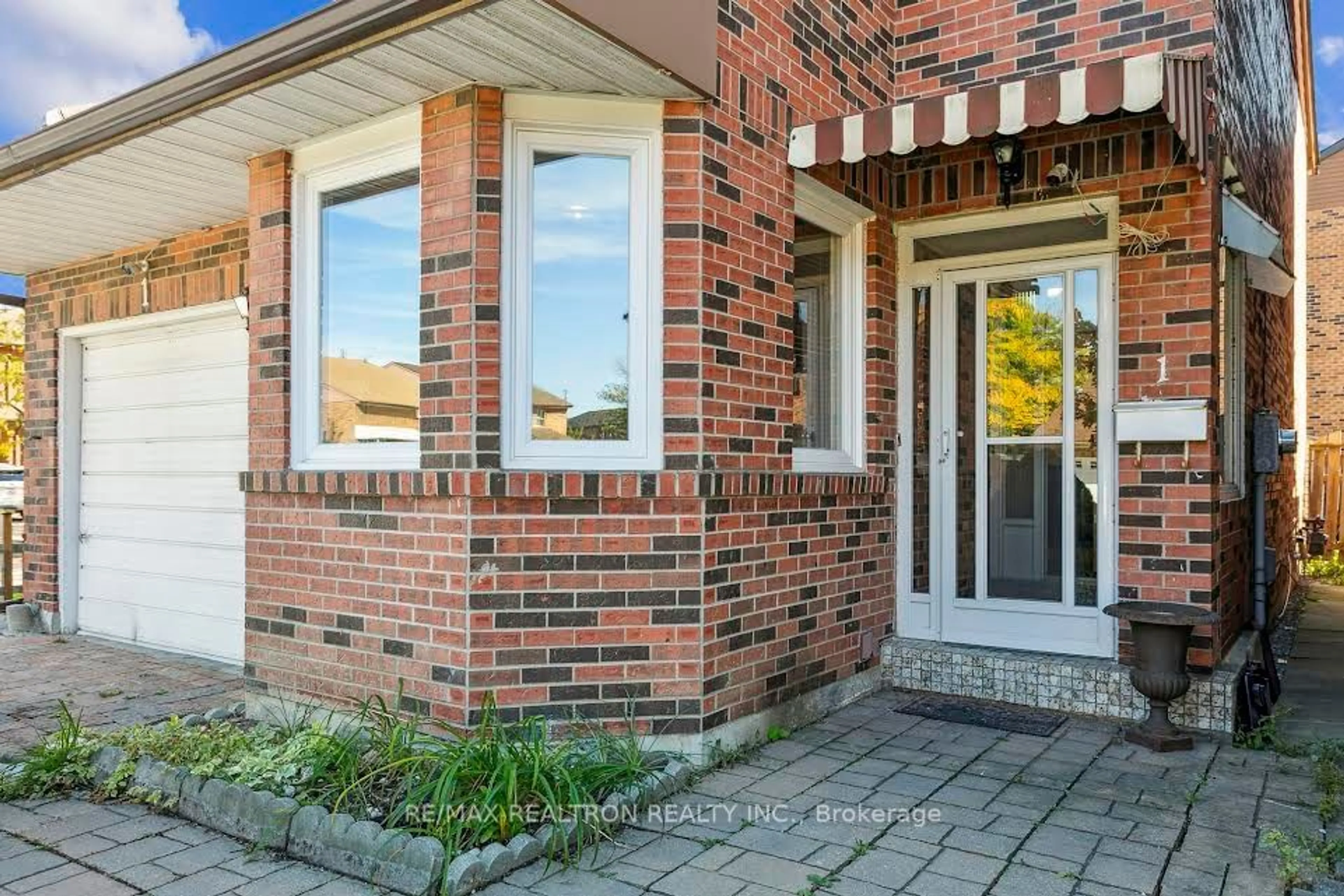 Home with brick exterior material for 1 Saraband St, Toronto Ontario M9V 4R1