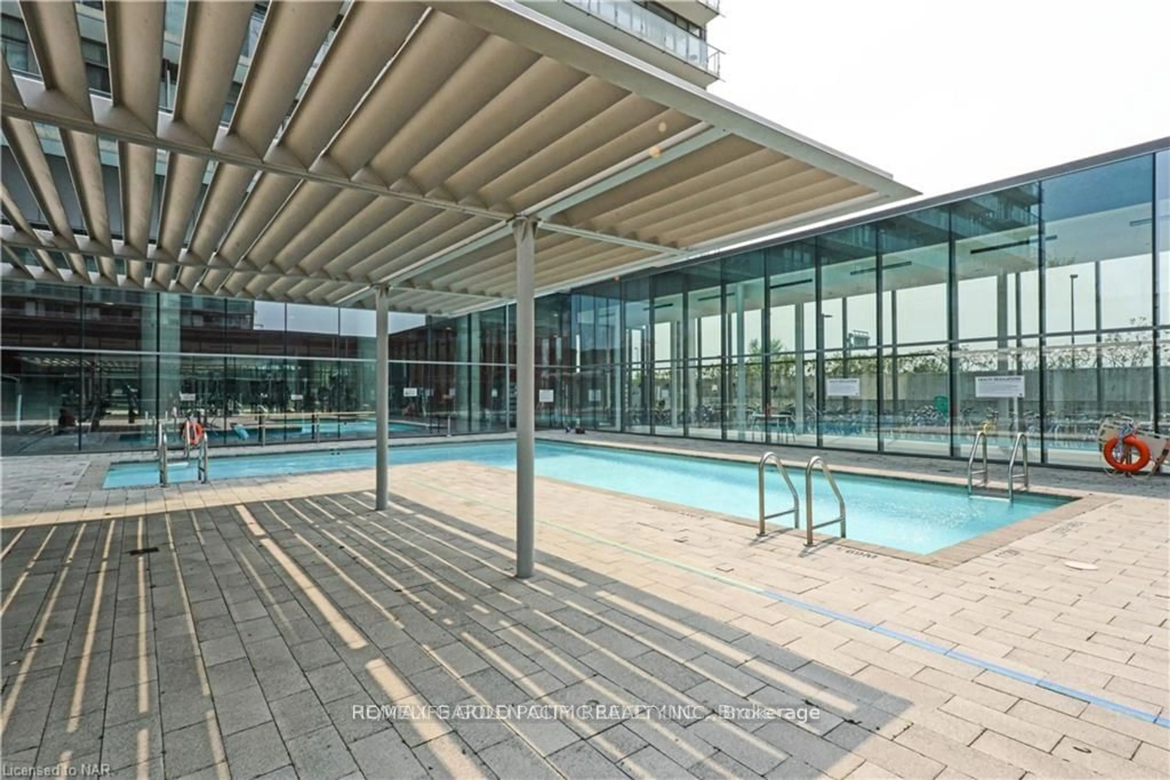 Indoor or outdoor pool for 103 The Queensway Ave #2116, Toronto Ontario M6S 5B3