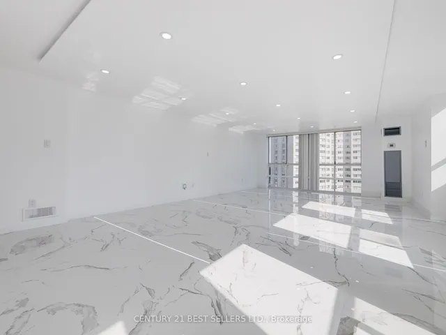 Additional property image - 3650 Kaneff Cres Unit 601
