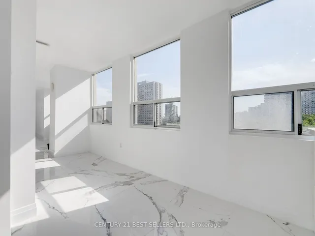 Additional property image - 3650 Kaneff Cres Unit 601