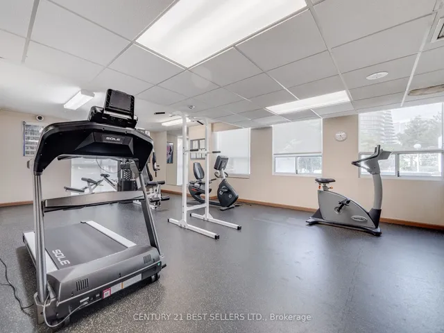 Additional property image - 3650 Kaneff Cres Unit 601