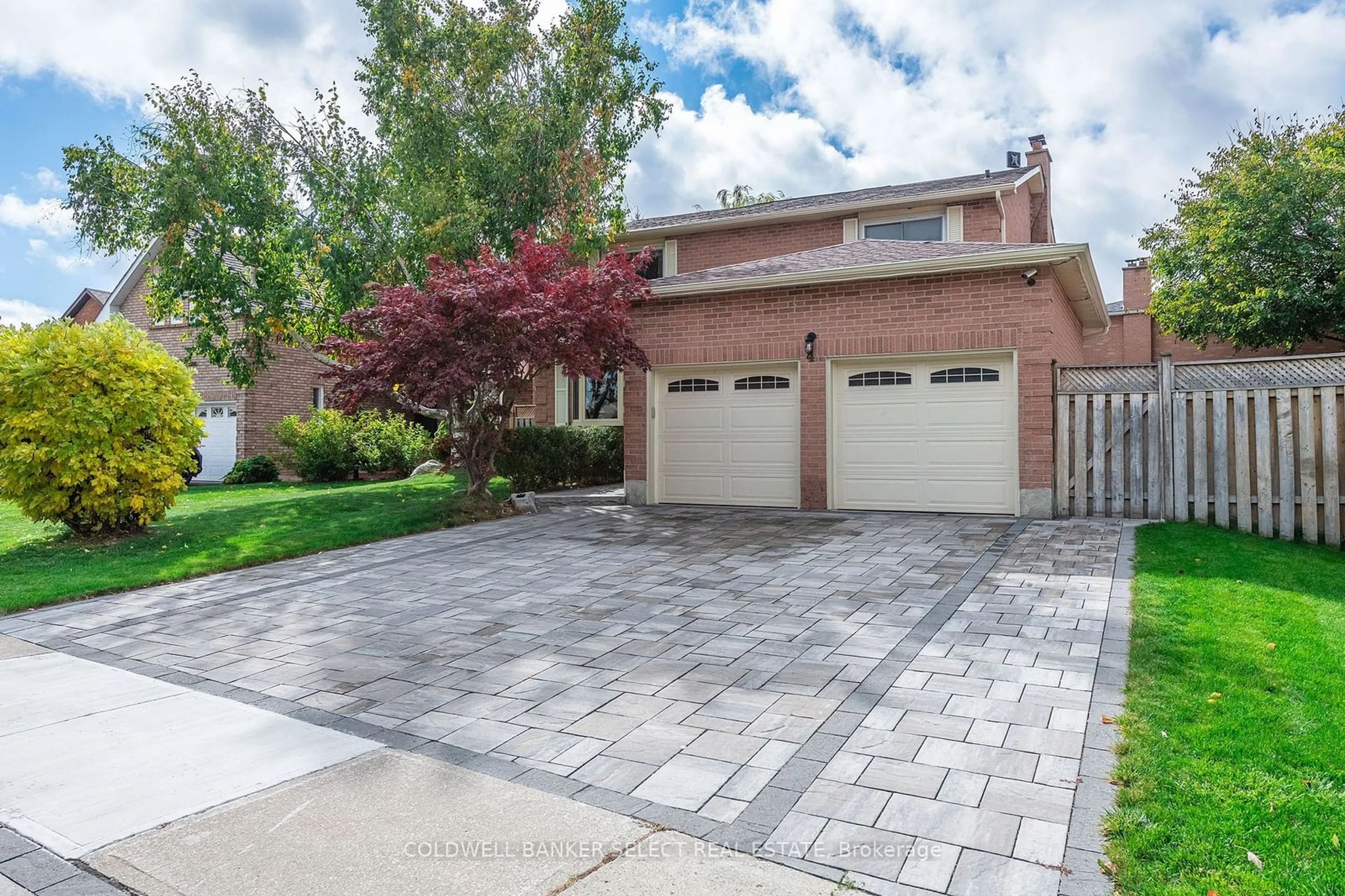 Home with brick exterior material for 4 Prescott Dr, Caledon Ontario L7E 1P6