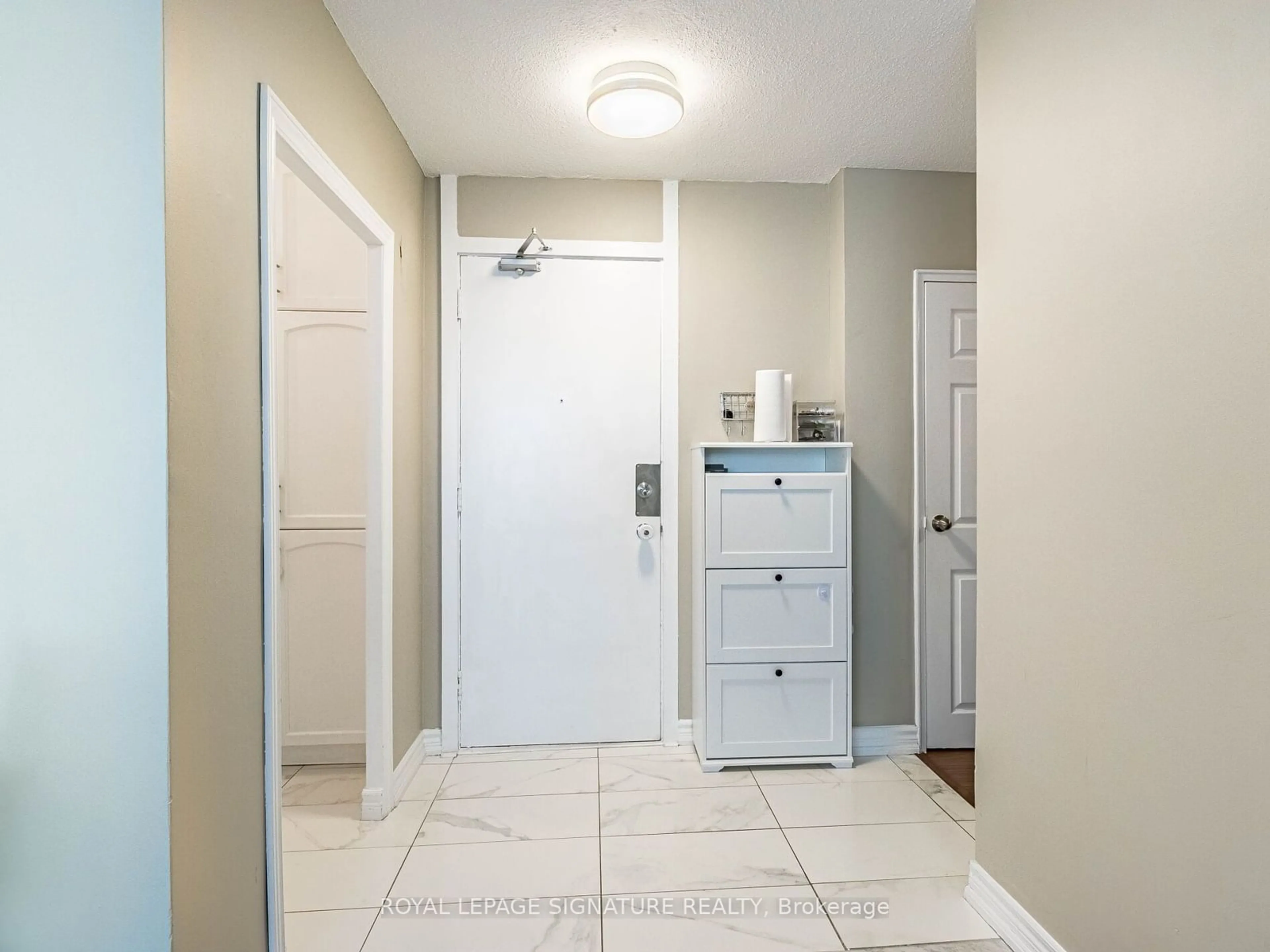 Indoor entryway, not visible floor for 80 Grandravine Dr #706, Toronto Ontario M3J 1B2