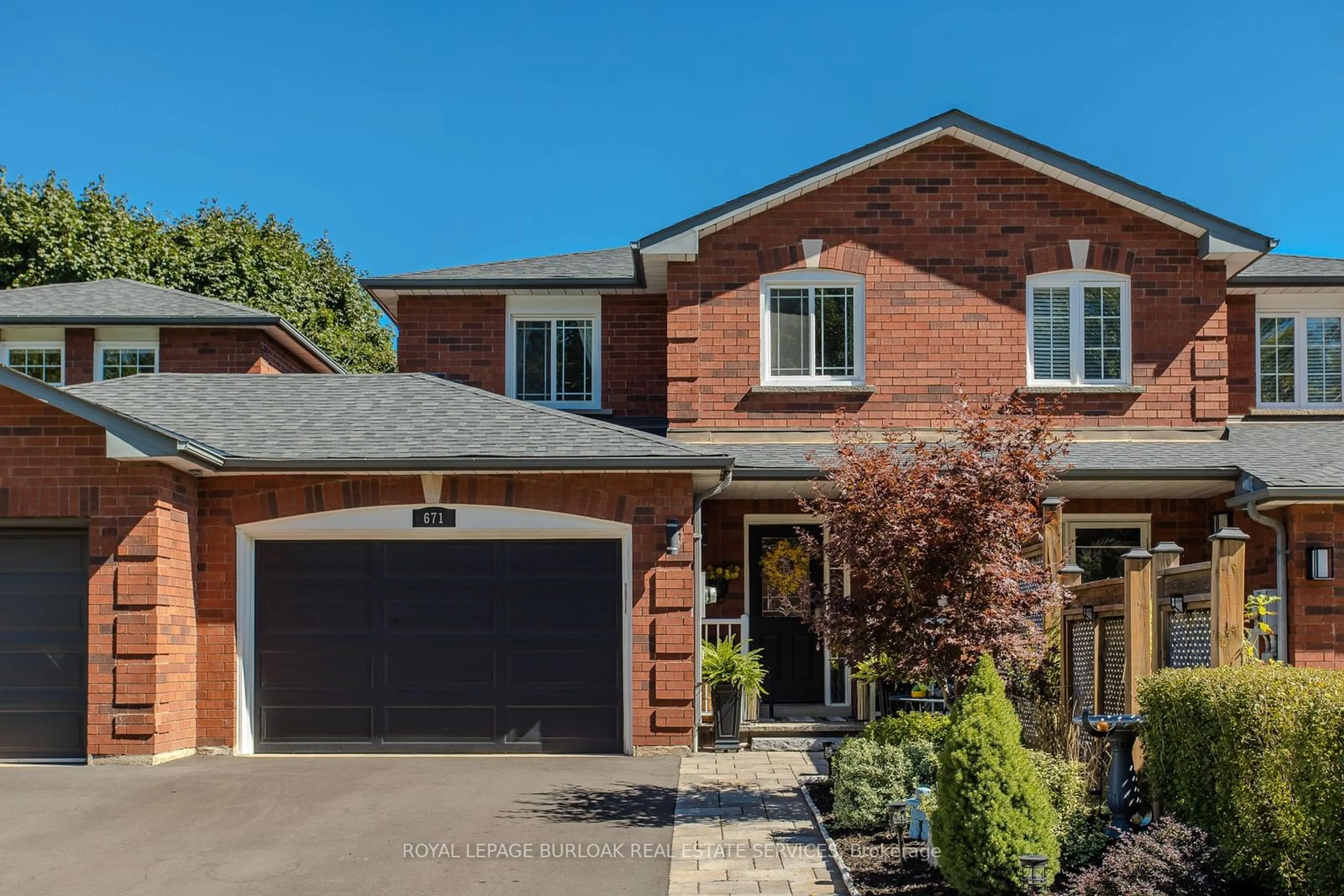 Home with brick exterior material for 671 Fothergill Blvd, Burlington Ontario L7L 6E5