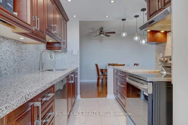 Additional property image - 3 Lisa St Unit 1401