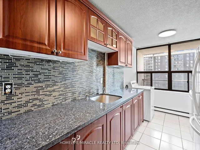 Additional property image - 4 Kings Cross Rd Unit 1412