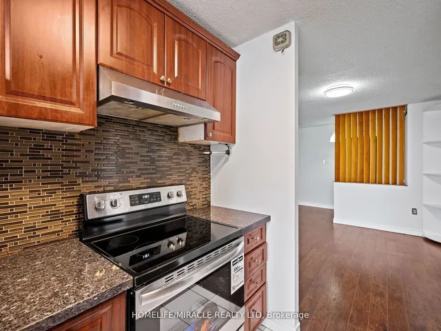 Additional property image - 4 Kings Cross Rd Unit 1412