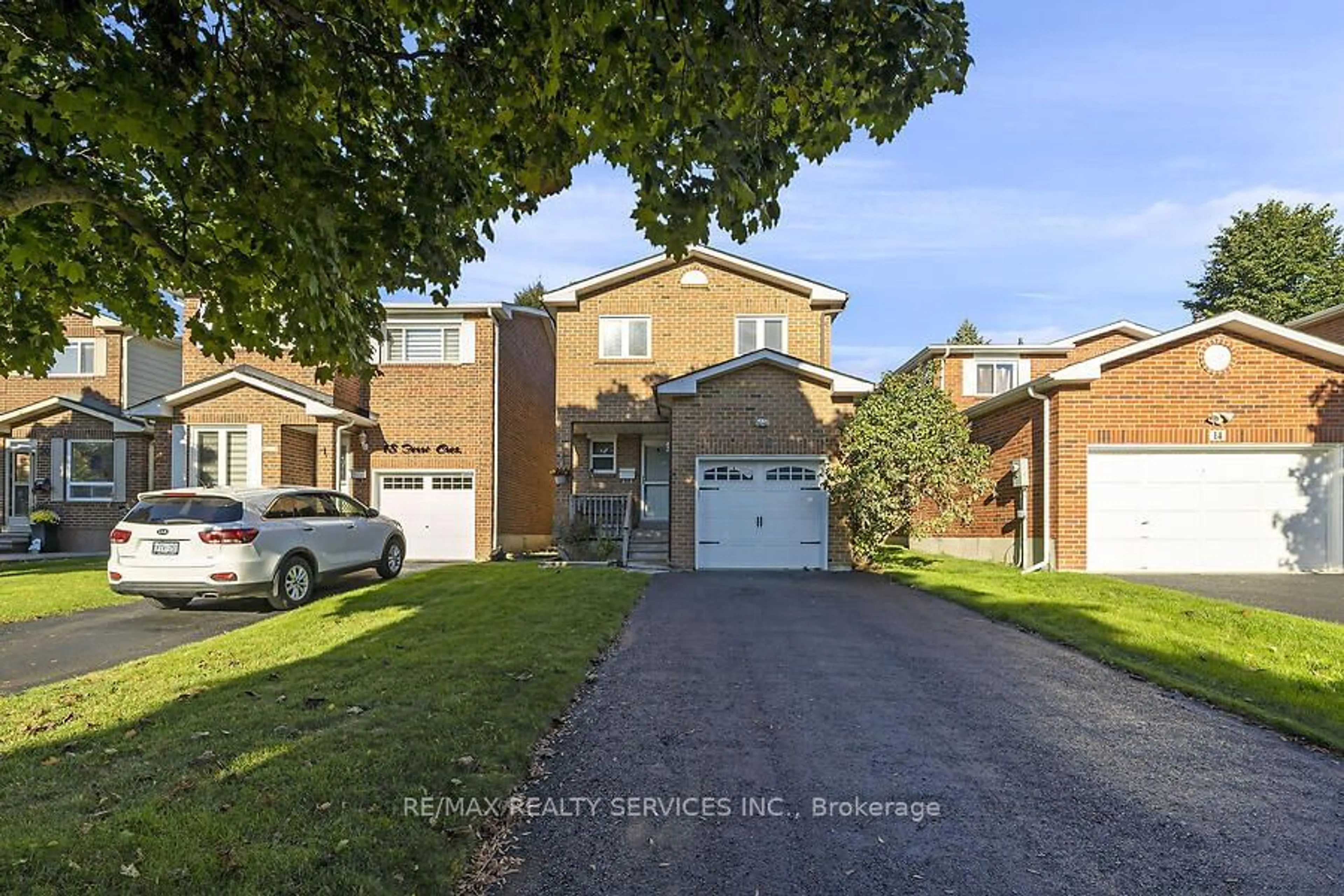 A pic from exterior of the house or condo, the street view for 16 Ferri Cres, Brampton Ontario L6Z 1R9