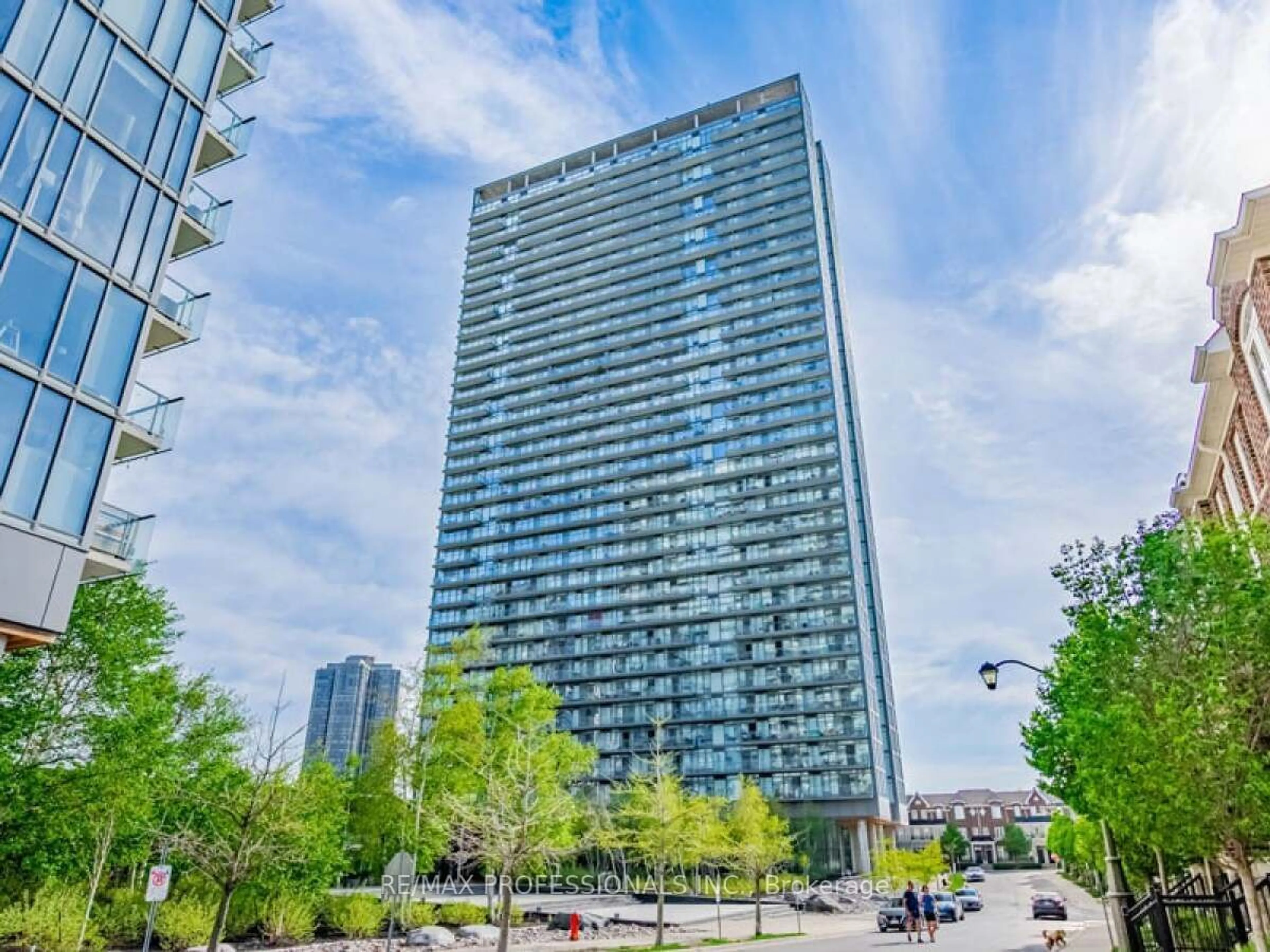 A pic from exterior of the house or condo, the front or back of building for 105 The Queensway Ave #2113, Toronto Ontario M6S 5B5