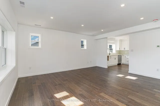 Additional property image - 298 South Kingsway