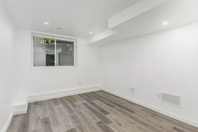 Additional property image - 298 South Kingsway