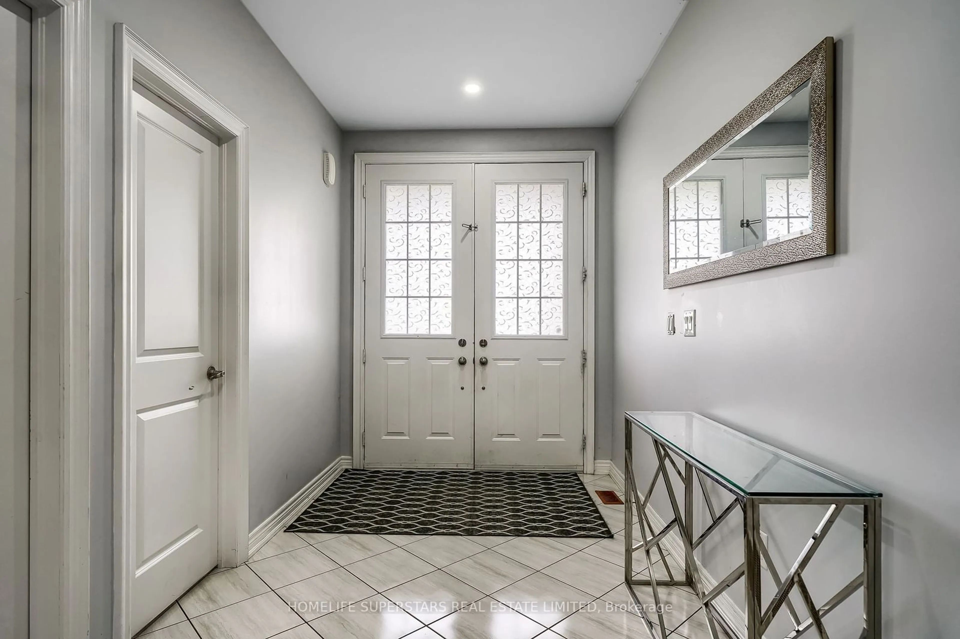 Indoor entryway, ceramic floors for 26 Forsyth Cres, Brampton Ontario L6X 5N3