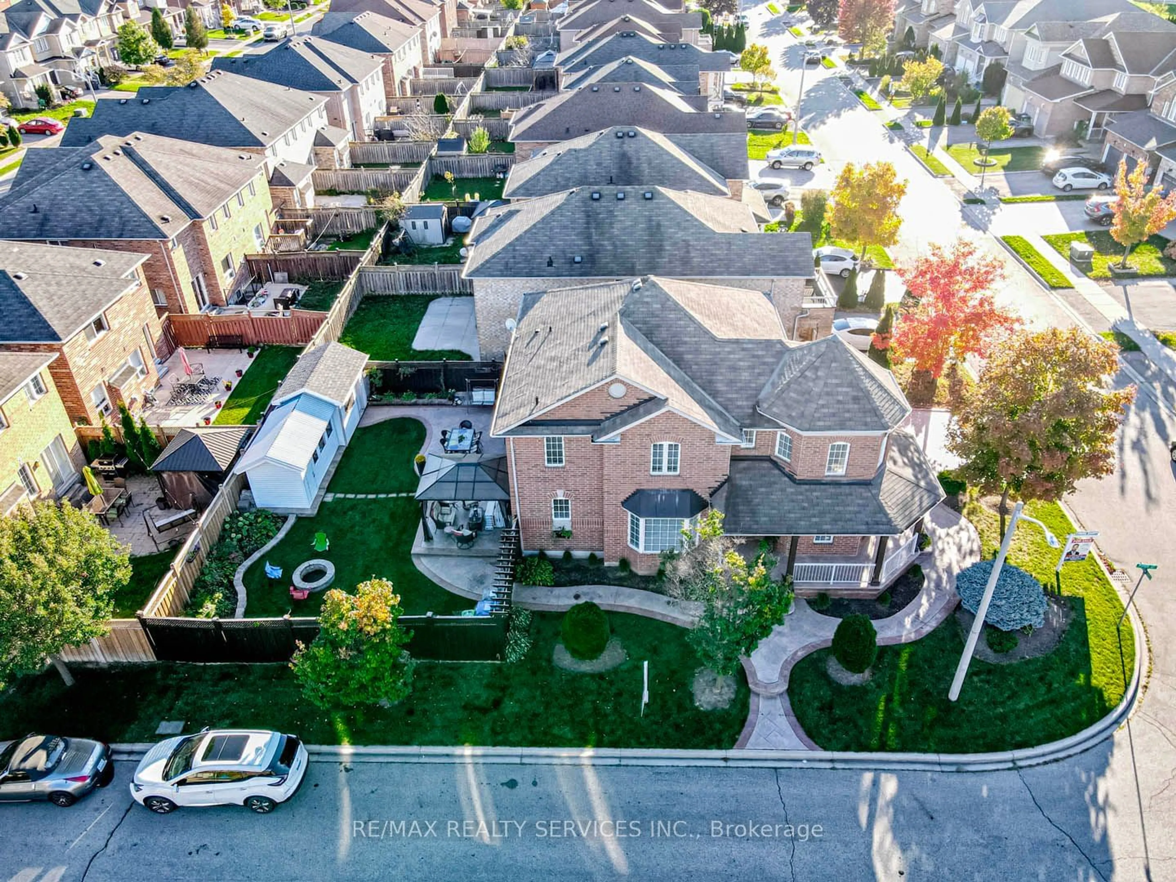 Frontside or backside of a home, the street view for 20 Piper St, Brampton Ontario L7A 3H6