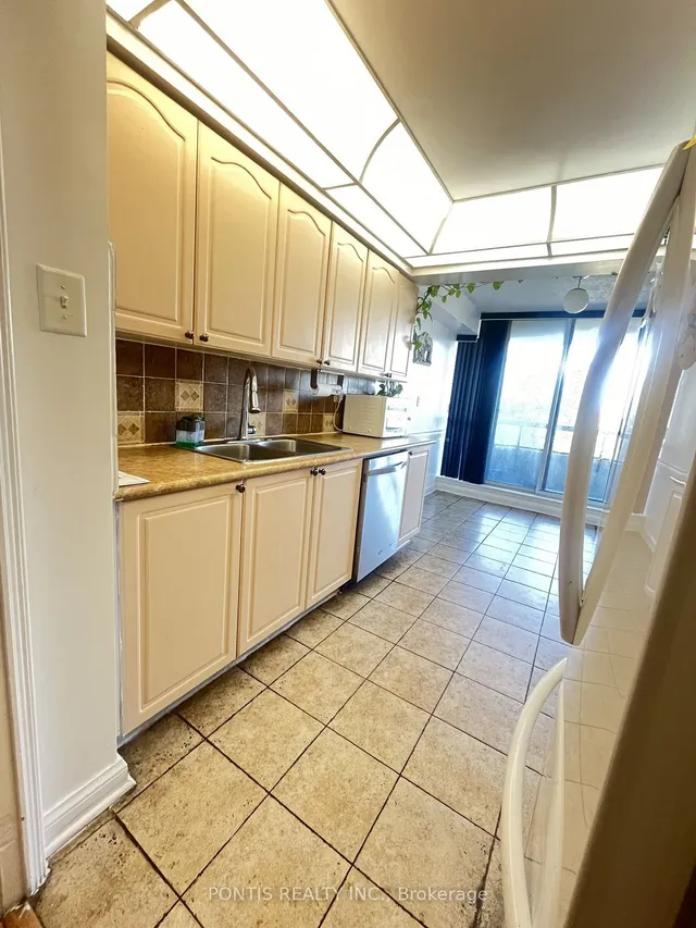 Additional property image - 22 Hanover Rd Unit 304