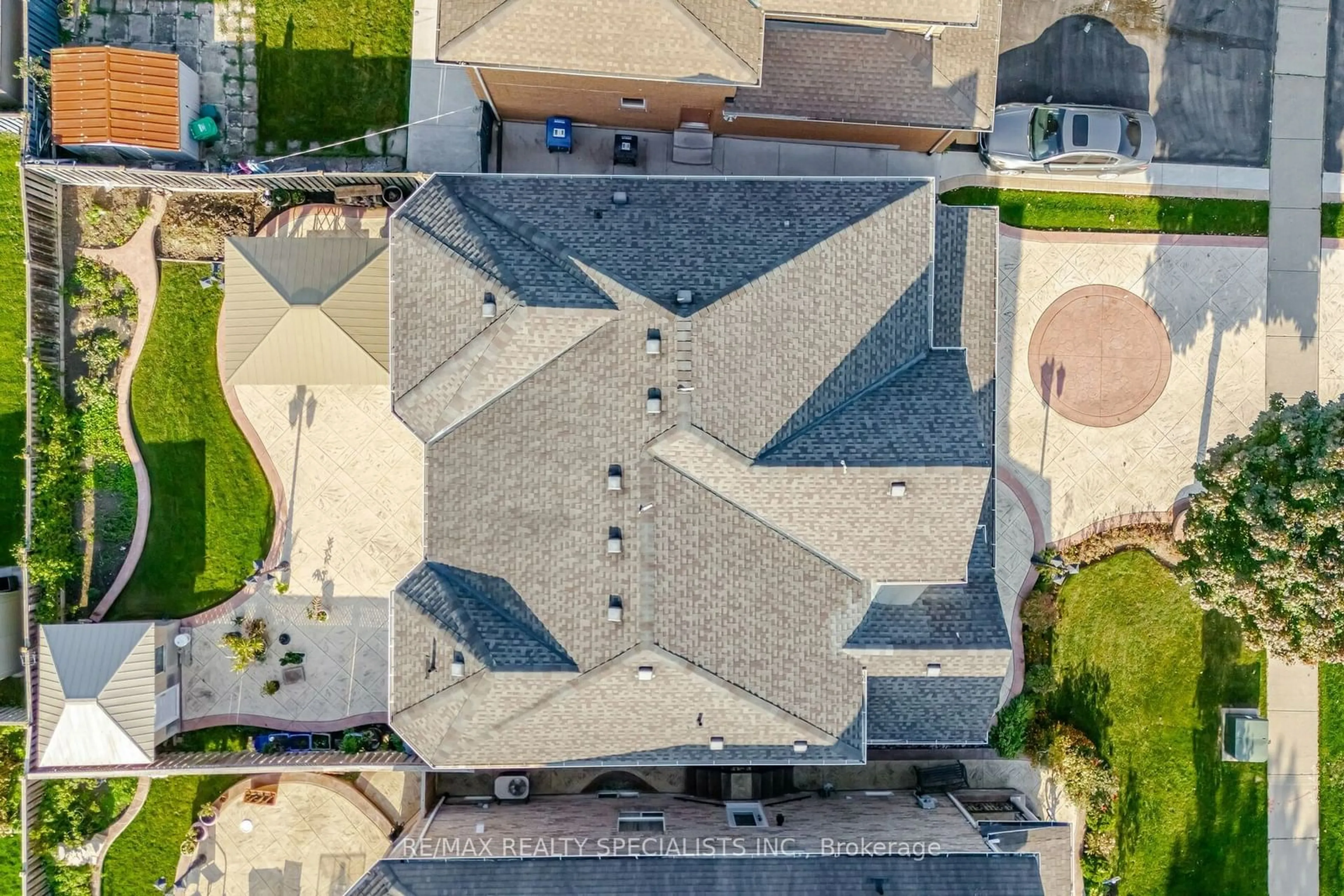 Frontside or backside of a home, the street view for 30 Latania Blvd, Brampton Ontario L6P 1S9