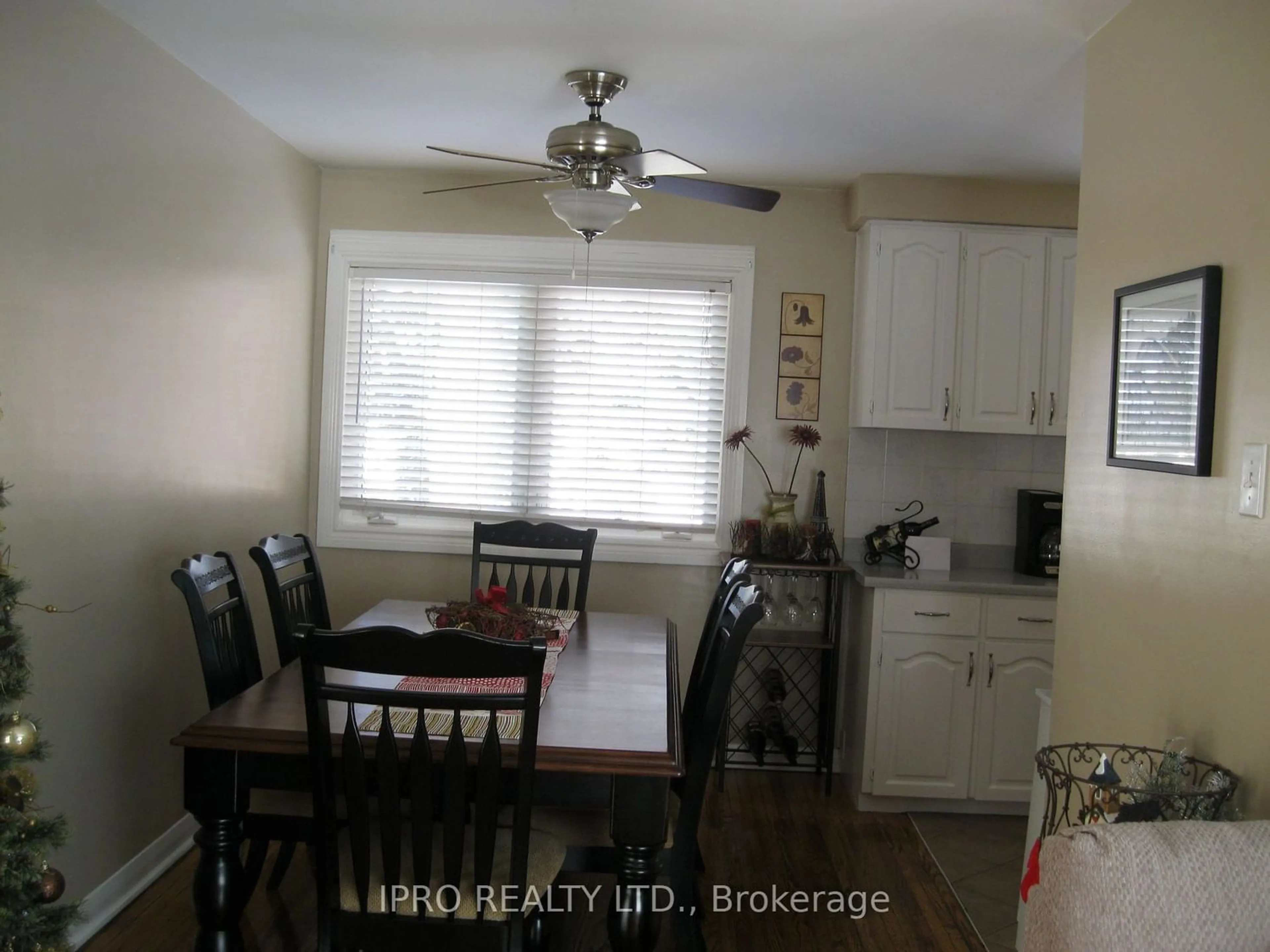 Dining room, wood floors, cottage for 79 John St, Orangeville Ontario L9W 2P7