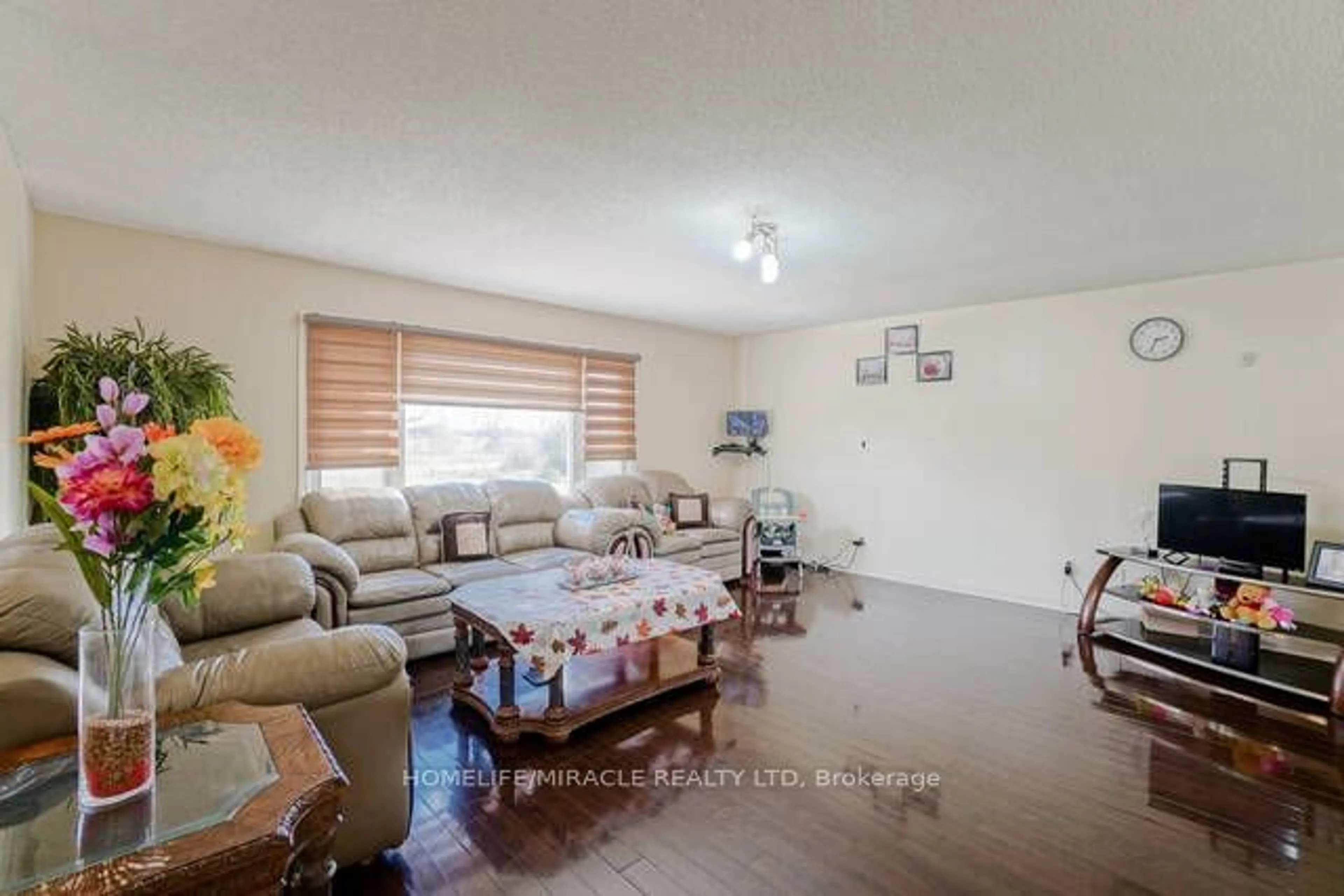 Living room, wood floors for 2214 Wanless Dr, Brampton Ontario L7A 0A6