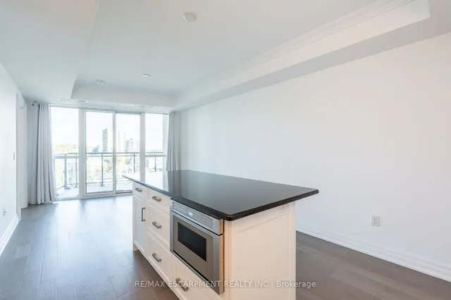 Additional property image - 2060 Lakeshore Rd Unit 406