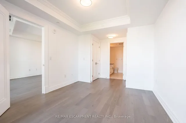 Additional property image - 2060 Lakeshore Rd Unit 406