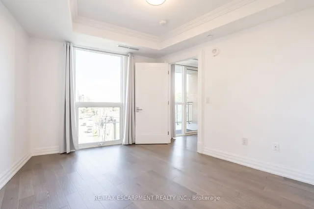 Additional property image - 2060 Lakeshore Rd Unit 406