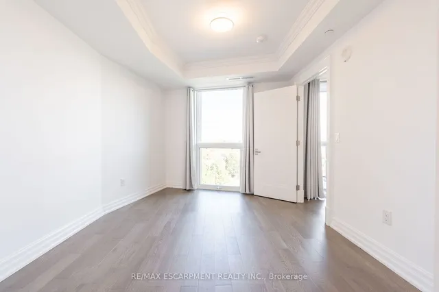 Additional property image - 2060 Lakeshore Rd Unit 406