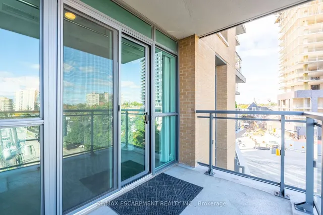 Additional property image - 2060 Lakeshore Rd Unit 406