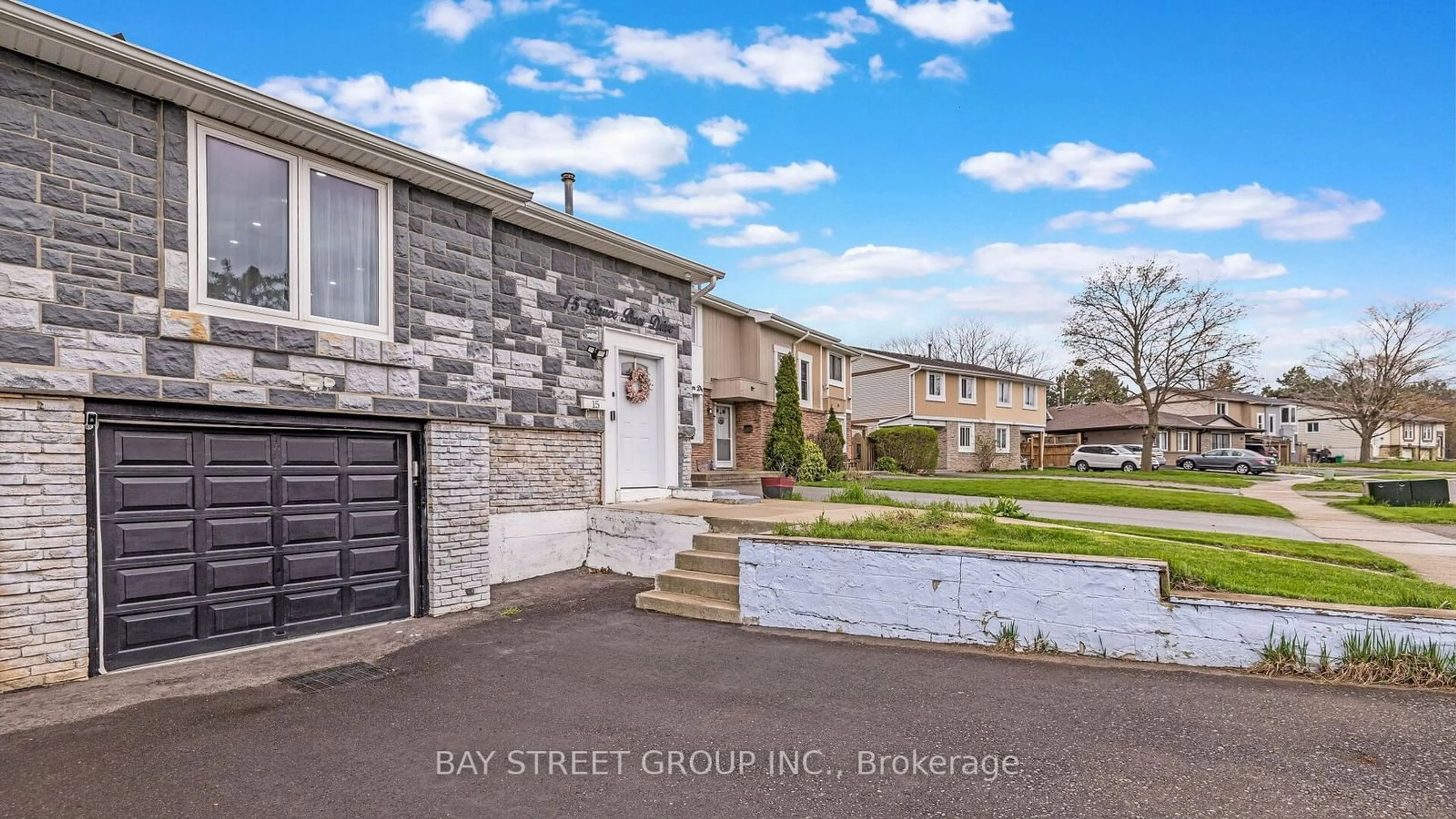 A pic from exterior of the house or condo, the street view for 15 Bruce Beer Dr, Brampton Ontario L6V 2W7