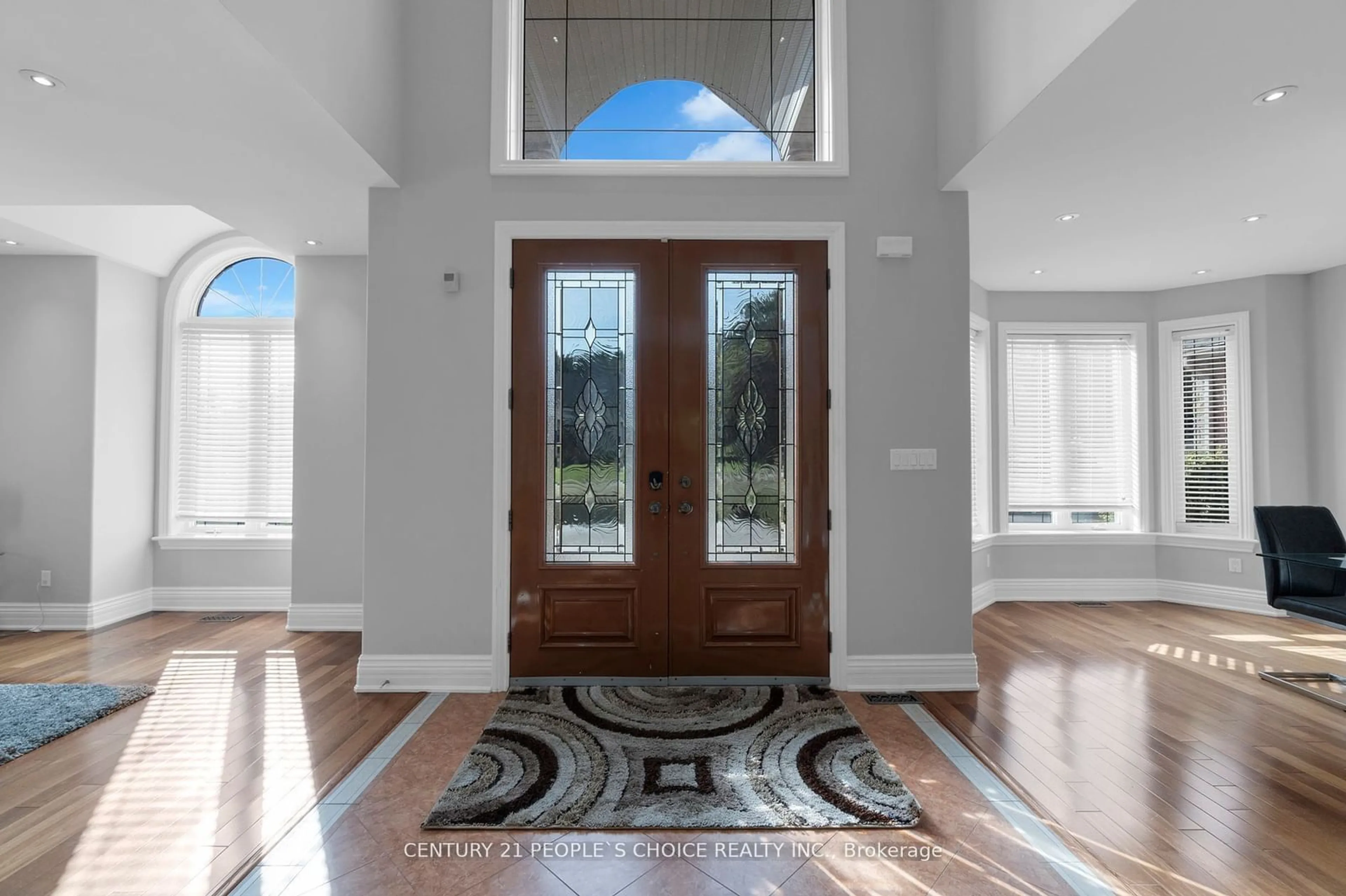 Indoor entryway, wood floors for 3 Valley Hill Dr, Caledon Ontario L7E 0B8