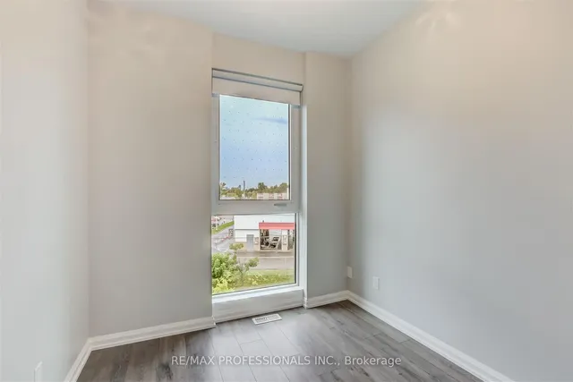 Additional image 9 of 10 Brin Dr Unit TH3