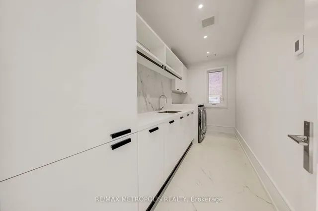 Additional property image - 12 Bearwood Dr