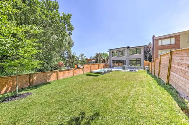 Additional property image - 12 Bearwood Dr