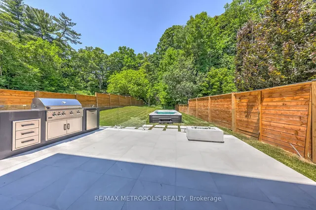Additional property image - 12 Bearwood Dr