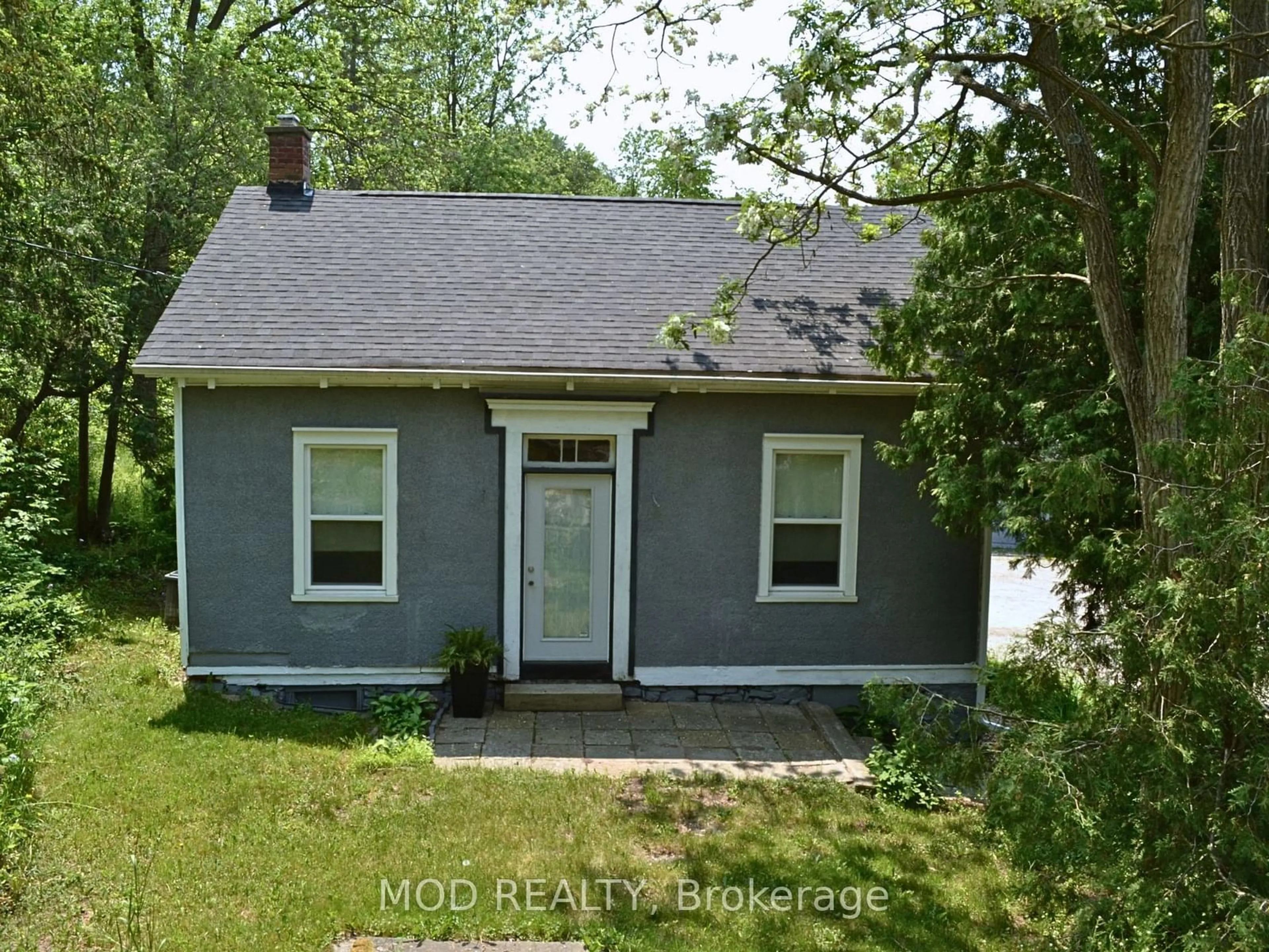 Frontside or backside of a home, cottage for 6142 Guelph Line, Burlington Ontario L7P 0A8