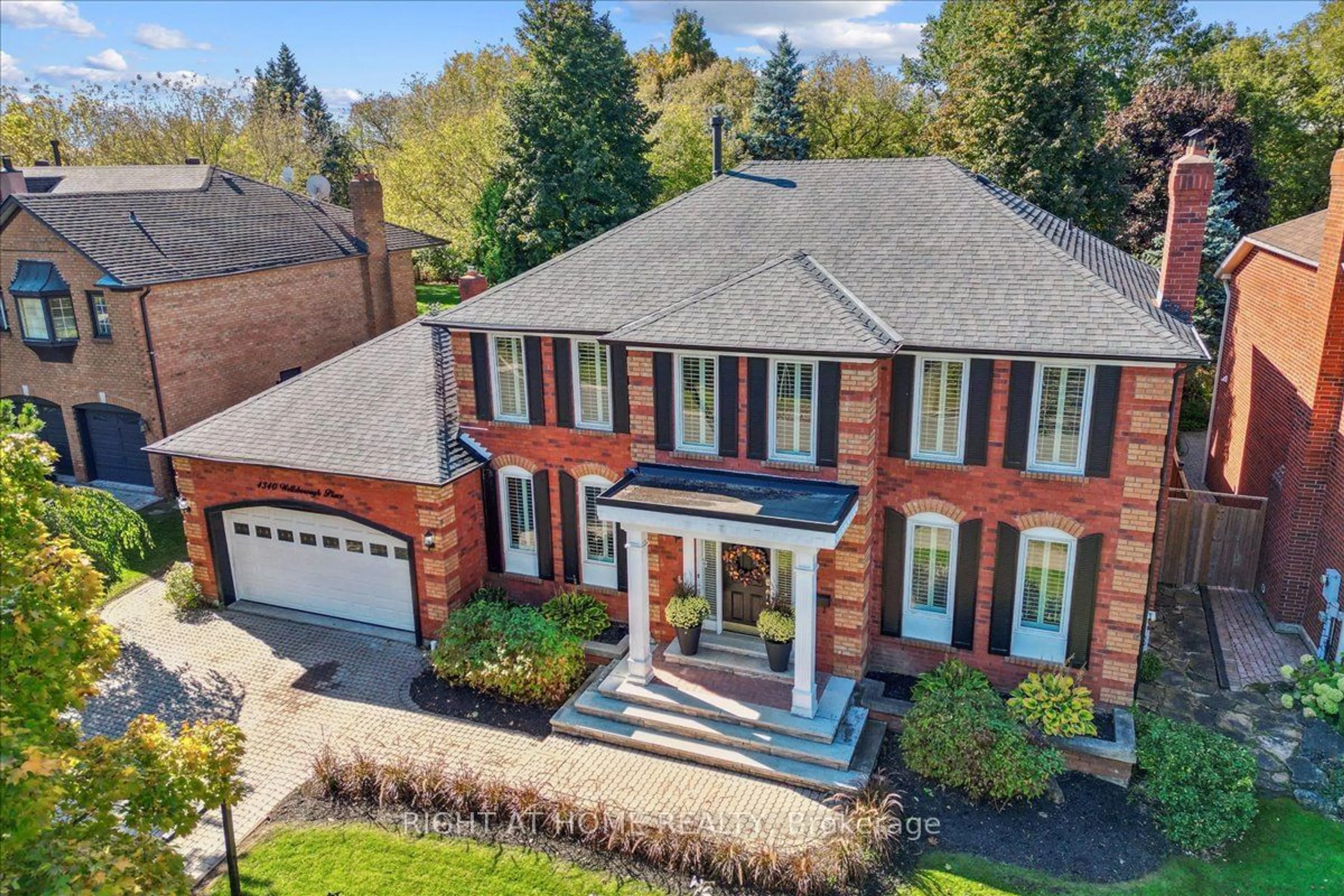 Home with brick exterior material for 4340 Wellsborough Pl, Mississauga Ontario L5M 3J4