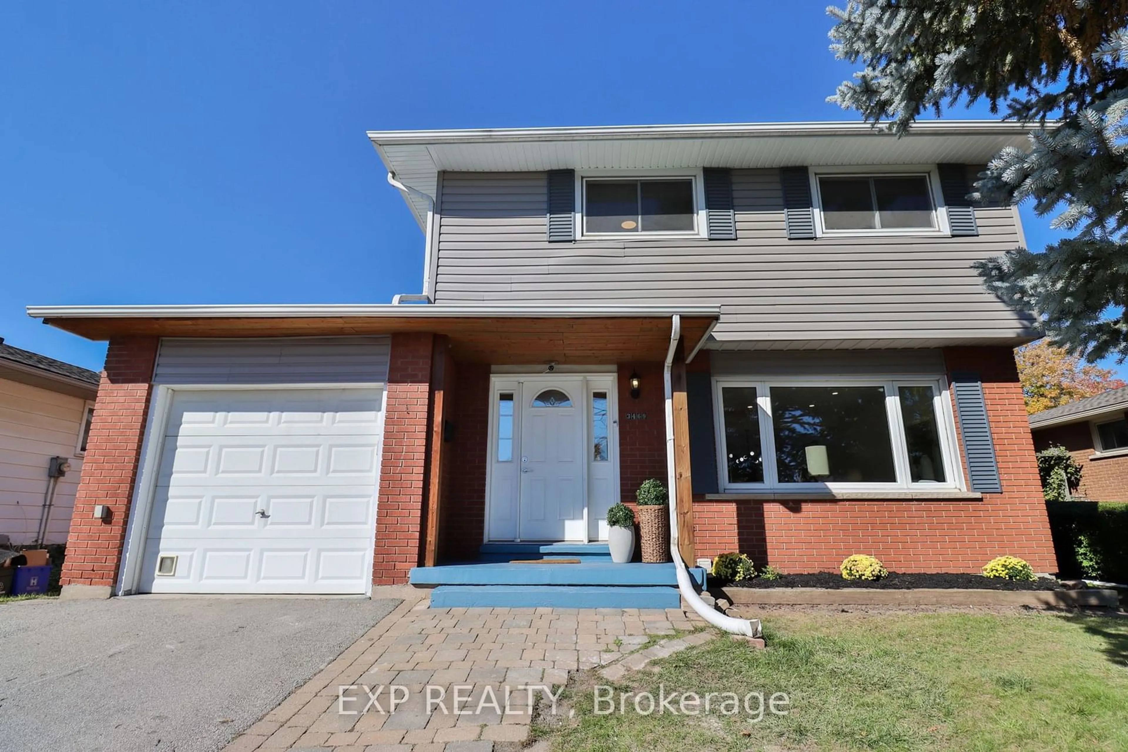 Frontside or backside of a home, the street view for 3469 Rockwood Dr, Burlington Ontario L7N 2R1