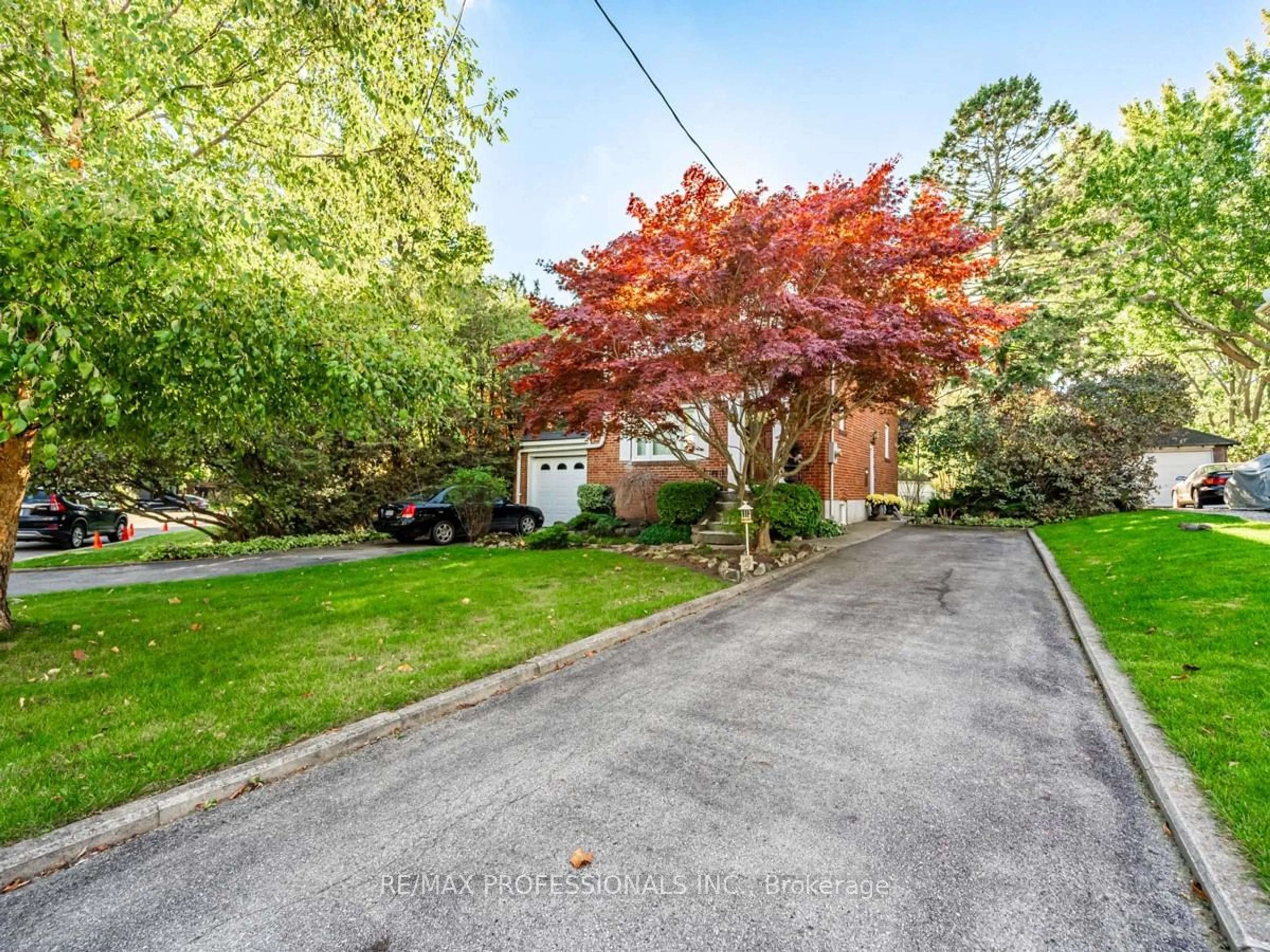 Frontside or backside of a home, the street view for 58 Twenty Seventh St, Toronto Ontario M8W 2X4