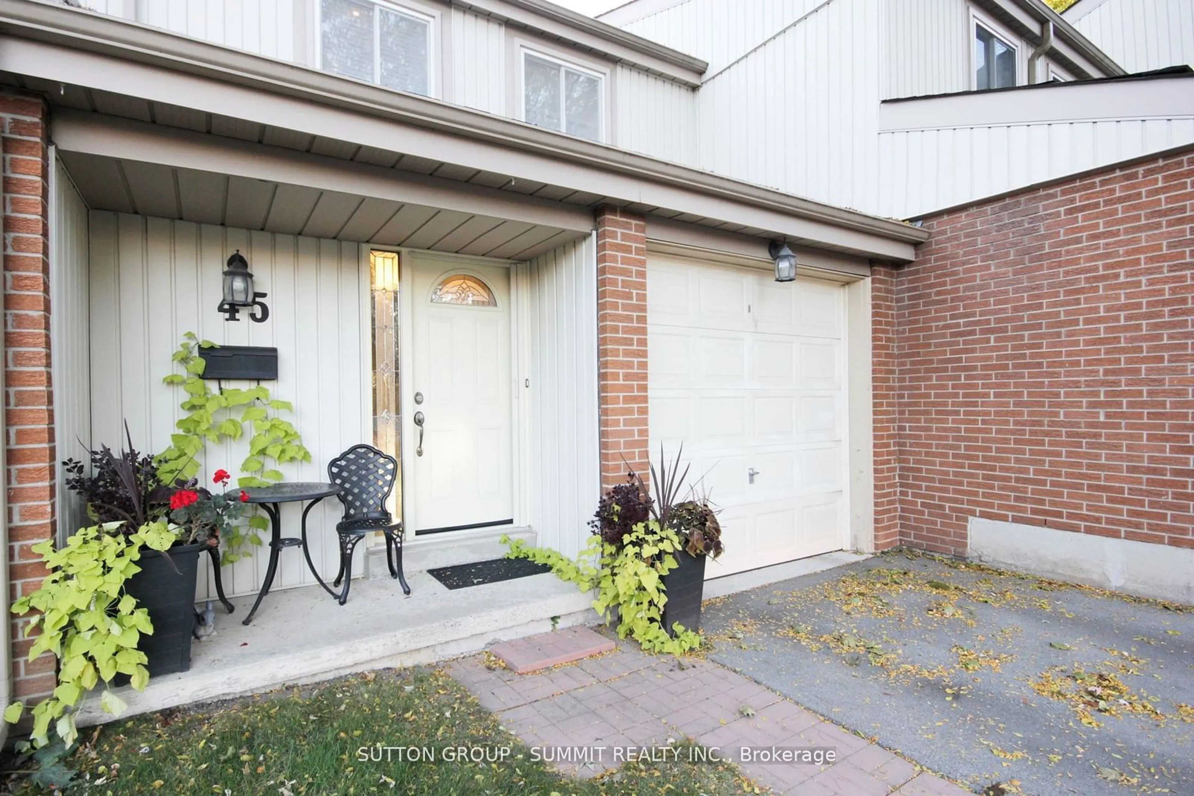 A pic from exterior of the house or condo, cottage for 3339 Council Ring Rd #45, Mississauga Ontario L5L 2A9