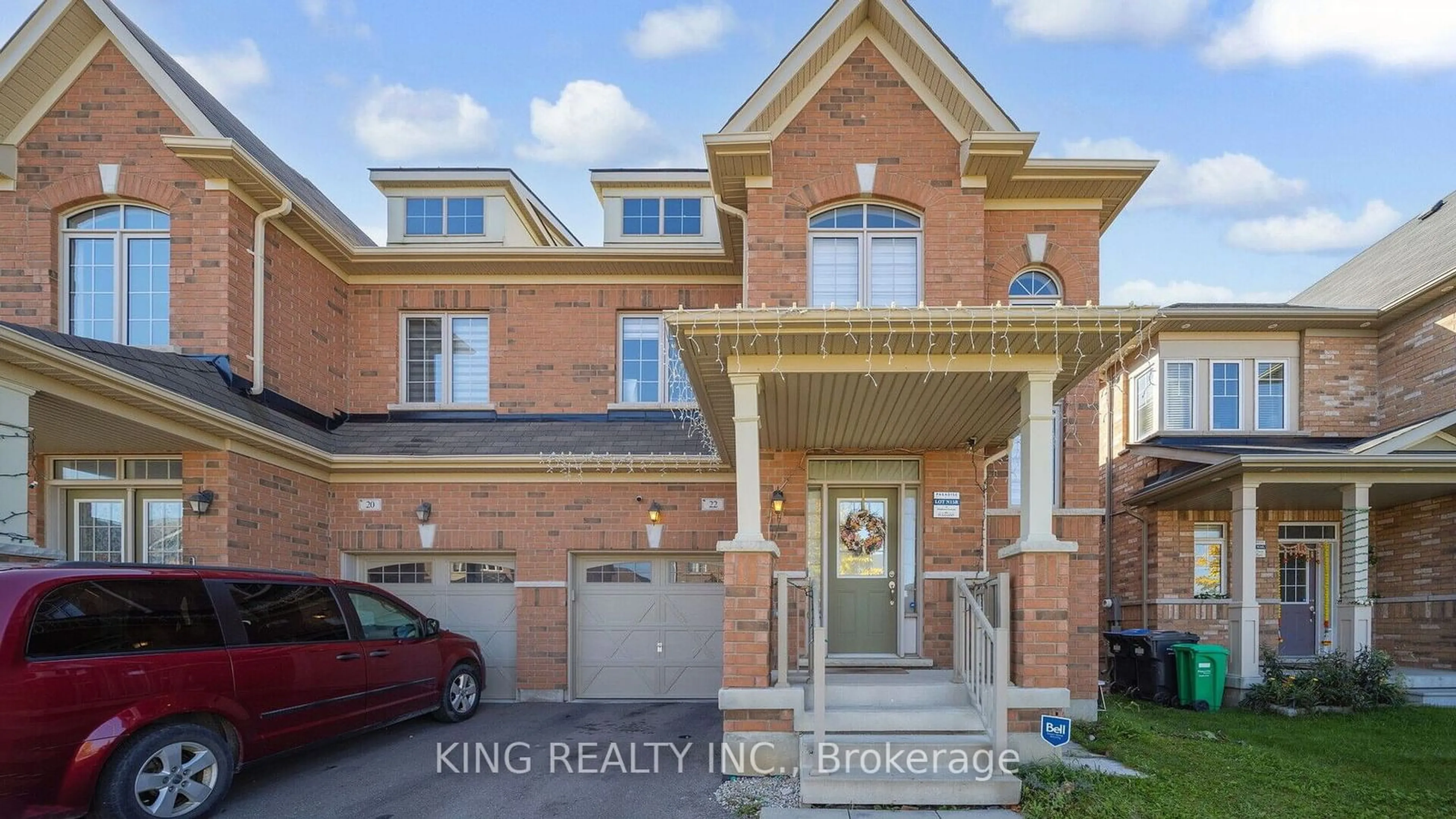 A pic from exterior of the house or condo for 22 Exhibition Cres, Brampton Ontario L7A 4B9