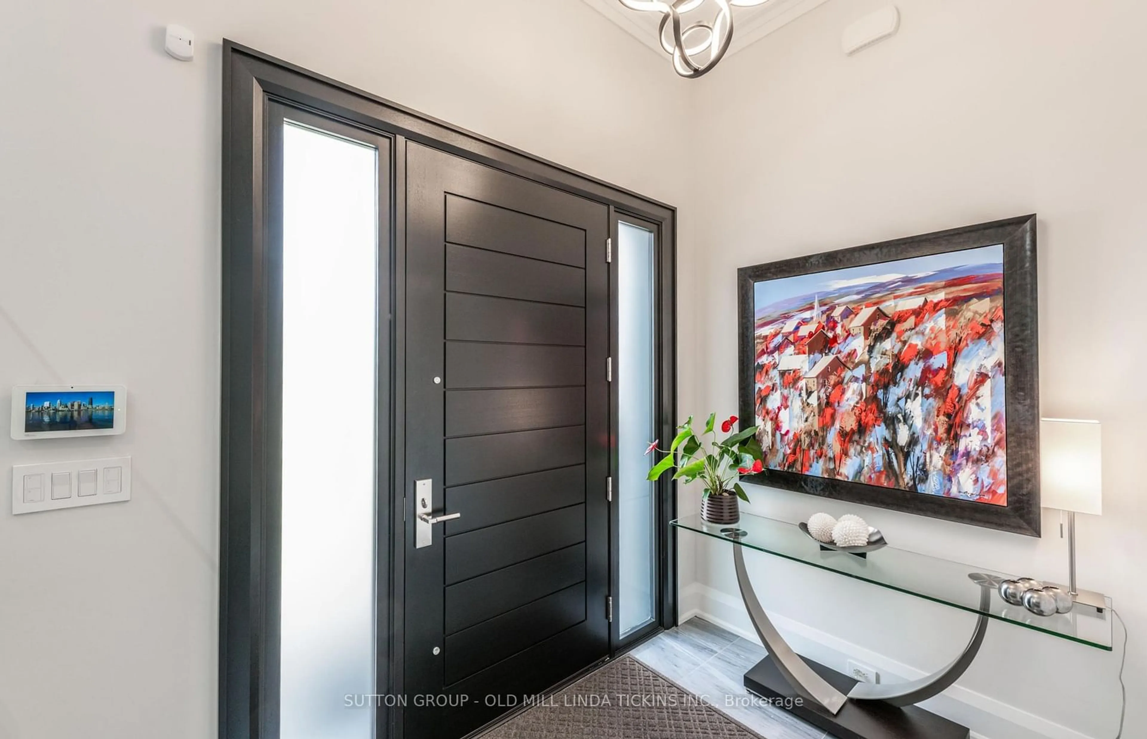 Indoor entryway, wood floors for 105 Government Rd, Toronto Ontario M8X 1W4