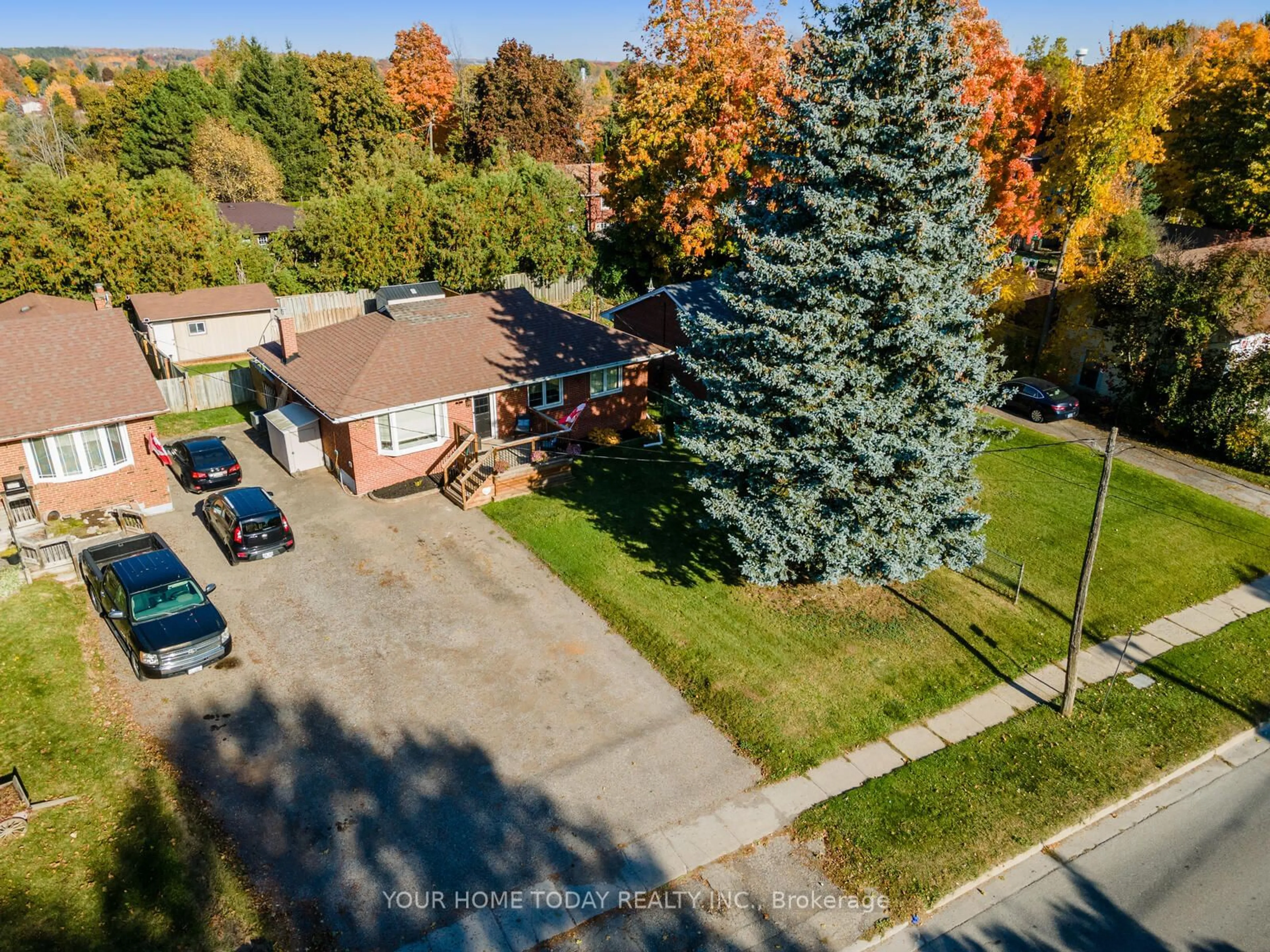 Frontside or backside of a home, the street view for 87 Main St, Halton Hills Ontario L7G 3H5