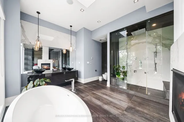 Additional property image - 67 Lake Promenade