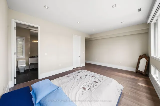 Additional property image - 67 Lake Promenade