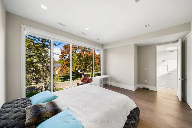 Additional property image - 67 Lake Promenade