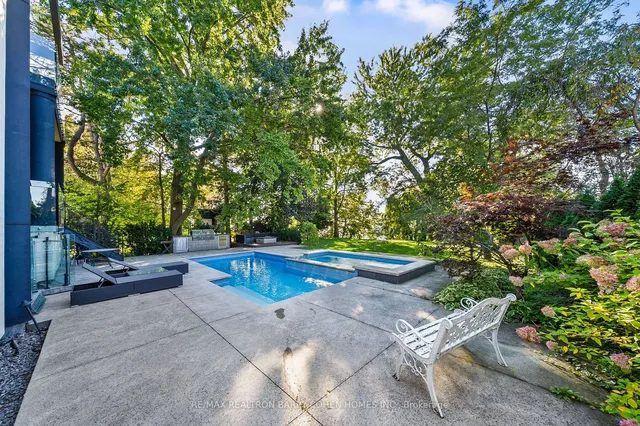 Additional property image - 67 Lake Promenade