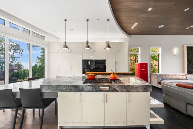 Additional property image - 67 Lake Promenade